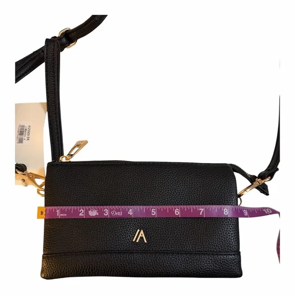 Izzy & Ali Crossbody Bag - Picture 7 of 7